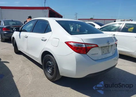 2015 Toyota Corolla Le z USA, uszkodzony, nr VIN 2T1BURHE8FC281657